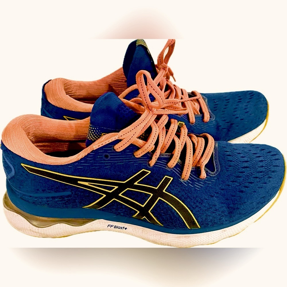 ASICS Gel-Nimbus 24 Blue & Coral athletic shoe sneakers 38.5